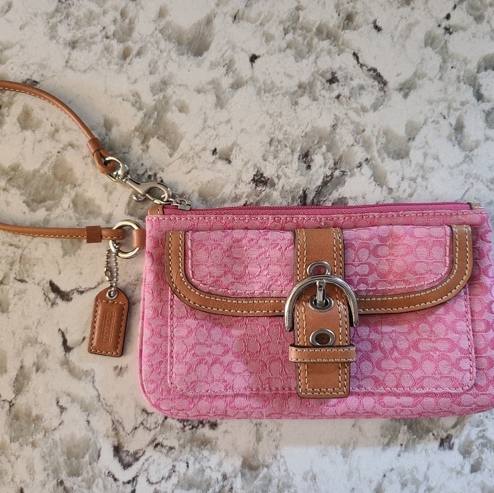 Coach Wristlet, pink signature canvas